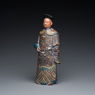 Figure d'un mandarin en terre cuite peinte, Chine, Canton, 19ème