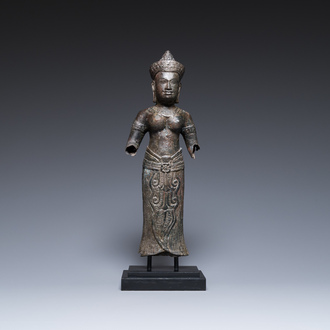 Sculpture de la déesse Ouma en bronze, Khmer, Cambodge, 12/13ème