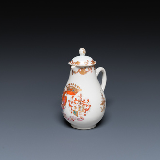 Verseuse couverte armoriée en porcelaine de Chine pour le marché hollandais aux armes de De Riet et Bouillon, Qianlong