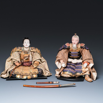 Twee Japanse Gofun samoerai poppen, Edo/Meiji, 19e eeuw