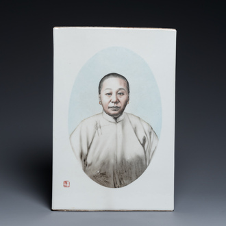 A Chinese grisaille plaque with a female's portrait, Zhu Shouzhi 朱受之 seal mark, 20th C.