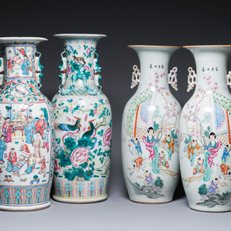 Quatre vases en porcelaine de Chine famille rose, 19/20ème