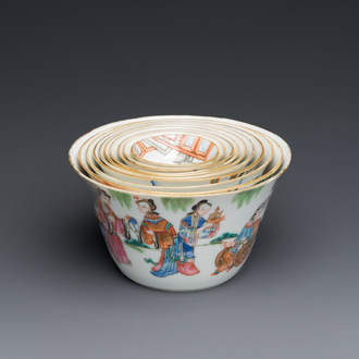 Ensemble de dix bols gigognes en porcelaine de Chine famille rose, marque et époque de Daoguang