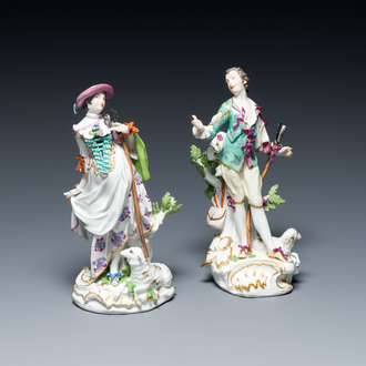 Paire de figures d'un berger et d'une bergère en porcelaine polychrome de Meissen, Allemagne, 18ème