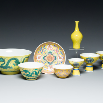 A varied collection of Chinese yellow-ground porcelain, 19/20th C.