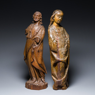 Un Christ et un ange en chêne sculpté, probablement Flandre, 16ème