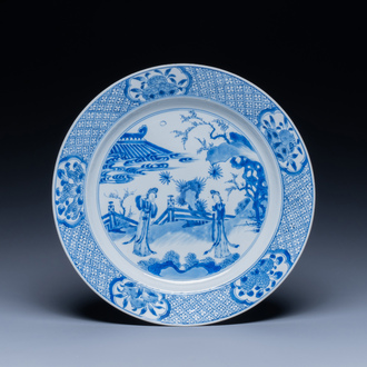 Een Chinese blauw-witte 'Xi Xiang Ji' schotel, Jiajing merk, Kangxi