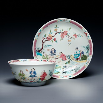 Une coupe et un bol en porcelaine de Chine famille rose à décor d'une mère qui allaite et d'hommes buvant du thé, Yongzheng
