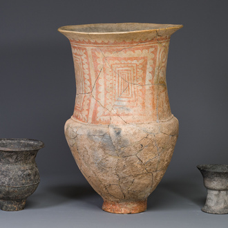 Three Ban Chiang culture pottery jars, Thailand, 7/4th C. B.C.