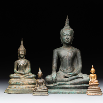 Four various Burmese bronze Buddhas, 15/17th C.