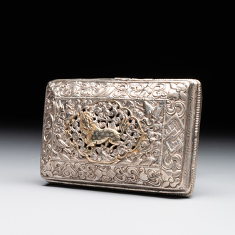 A fine Mongolian parcel-gilt silver 'qilin' box, 18/19th C.