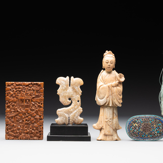 A varied collection of six Chinese carvings and metal wares, China, 16/19th C.