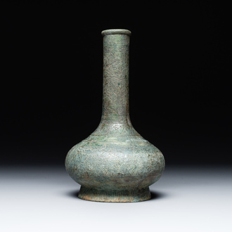 An unusual Chinese archaic bronze arrow vase, 'touhu 投壺', Han