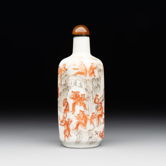 A Chinese iron-red and grisaille snuff bottle with monkeys at the Shuilian cave, 19th C.