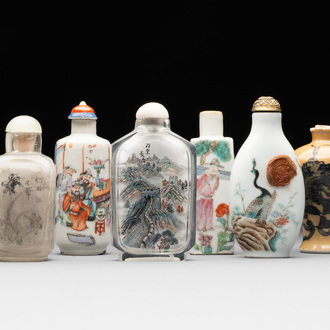 Six various Chinese porcelain and glass snuff bottles, 19th C.