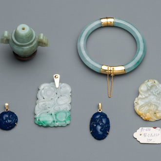 A varied collection of jewellery in jade and lapis lazuli, including gold mounts, China, 19/20th C.