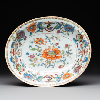 An oval Chinese famille rose 'Madame de Pompadour' dish, Qianlong, ca. 1745