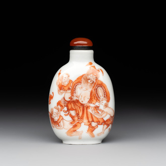 A fine Chinese iron-red 'Zhongkui' snuff bottle, 19th C.