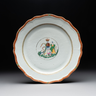 A Chinese export famille rose dish with a crowned coat of arms of the King's Club for the Danish market, Qianlong