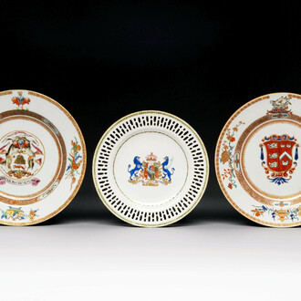 Three Chinese armorial export plates for the English market, Yongzheng