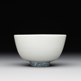 A Chinese blue and white anhua bowl, late Ming