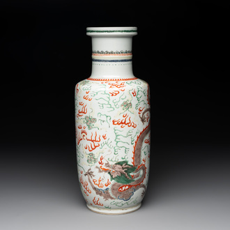 A Chinese famille verte 'dragon and phoenix' rouleau vase, 19/20th C.