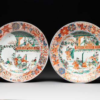 A pair of Chinese verte-Imari 'The Yang family female generals 楊門女將' dishes, Kangxi