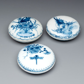 Three Chinese blue and white seal paste boxes, various marks, Republic