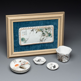 A Chinese grisaille 'orchid' cup, two snuff dishes, a famille rose seal paste box and a qianjiang cai plaque, 19/20th C.