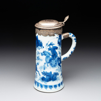 A Chinese blue and white silver-mounted tankard, Transitional period