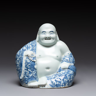 A Chinese blue and white Milefo Buddha, Zhu Mao Ji Zao 朱茂記造 mark, 19/20th C.