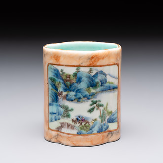 A Chinese famille rose 'faux-marbre' quadrifoil brush pot, Qianlong mark, 19th C.