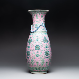 A Chinese famille rose 'shou and chilong' vase, 19th C.