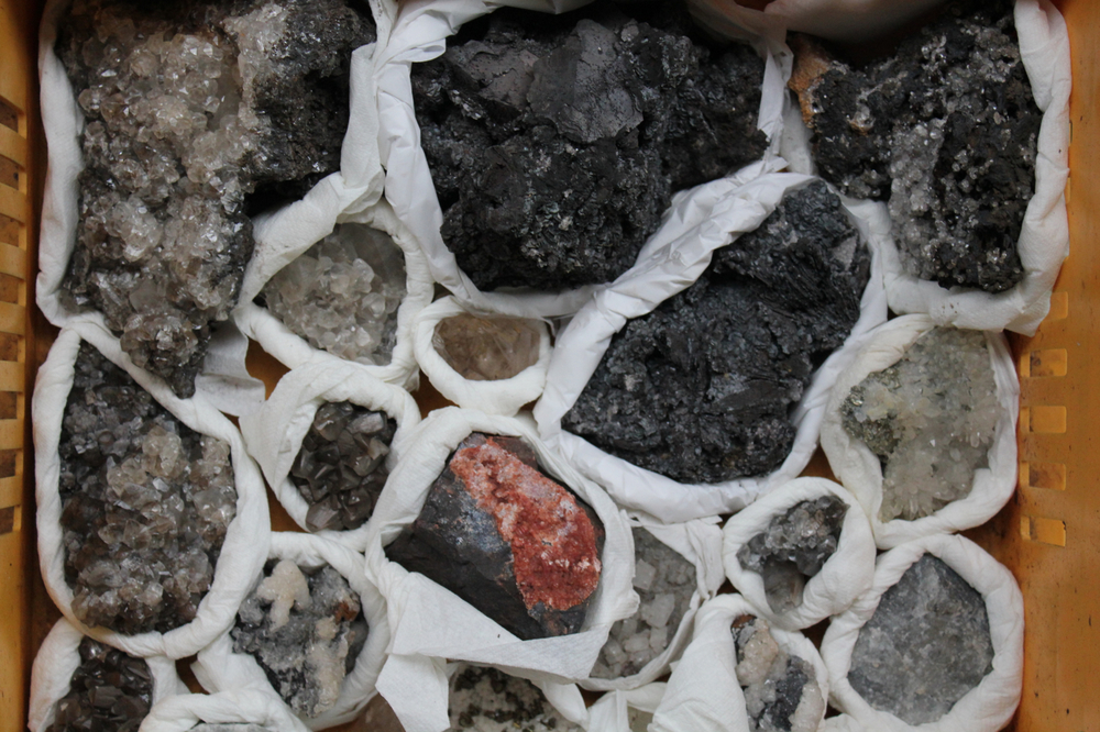 A box lot of various minerals and semi-precious stones