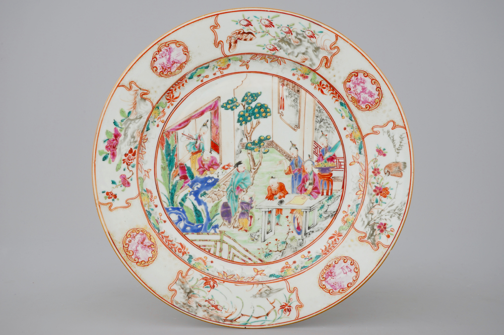 A Chinese famille rose dish with mandarin design, Qianlong, 18th C.
