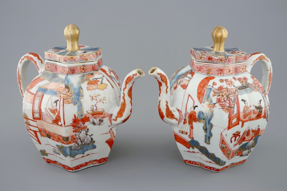 A fine pair of large Chinese Imari style teapots and covers, Kangxi