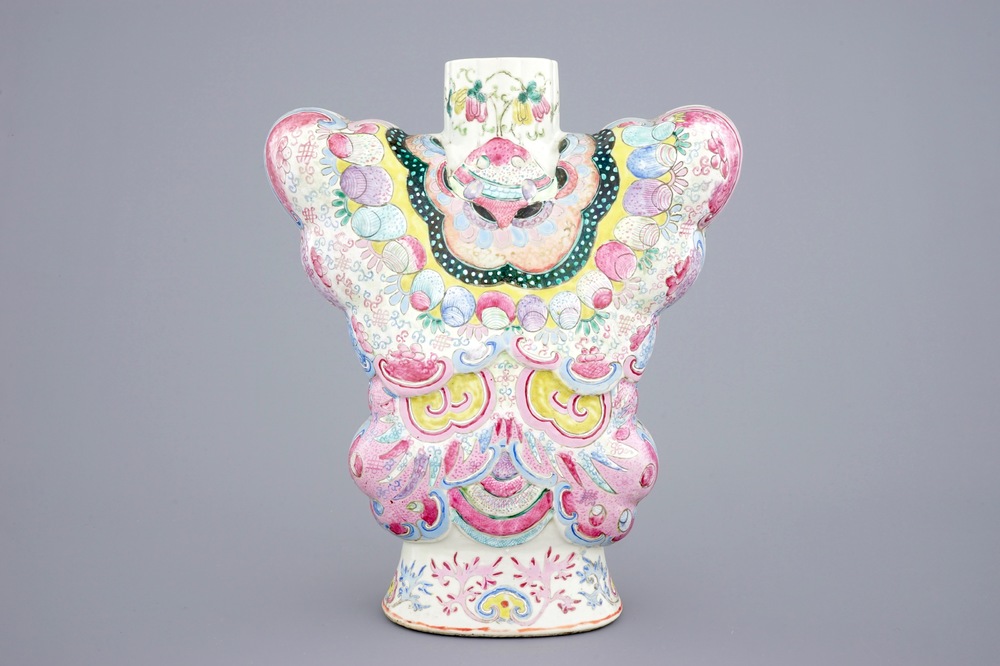 An exceptional famille rose butterfly-shaped vase, 19th C.