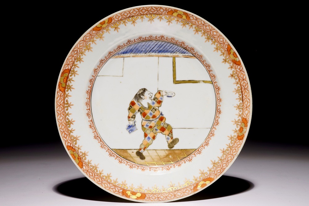 A polychrome Chinese &quot;South Sea bubble&quot; plate with a harlequin, Kangxi/Yongzheng