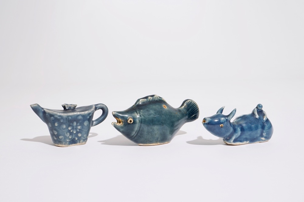 Three Chinese monochrome blue waterdroppers, 19/20th C.