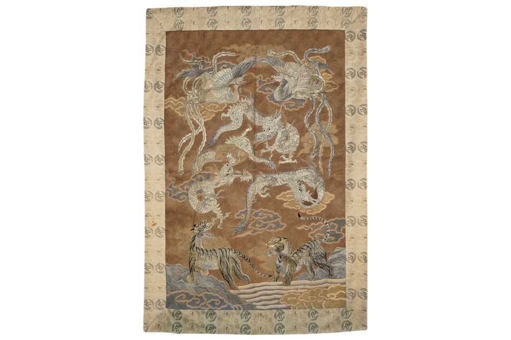 Japanese Silk Wall Hanging | atelier-yuwa.ciao.jp