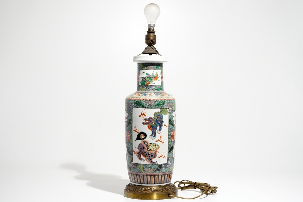 A bronze-mounted Chinese famille verte rouleau vase, transformed into a lamp, 19/20th C.