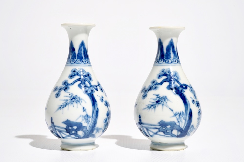 A pair of small Chinese blue and white pear-shaped &quot;Three friends of winter&quot; vases, 19th C.