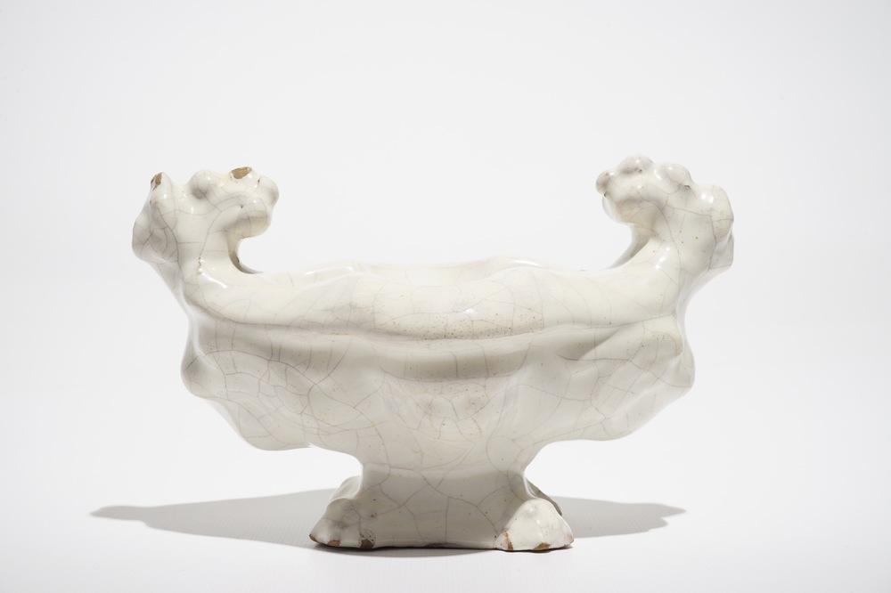 A monochrome white sculptural salt, Faenza, 17th C.