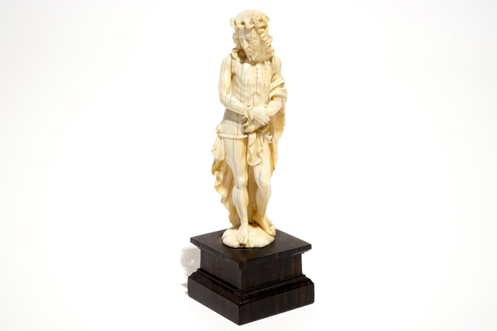 An ivory model of Christ standing, prob. Dieppe, 18/19th C.