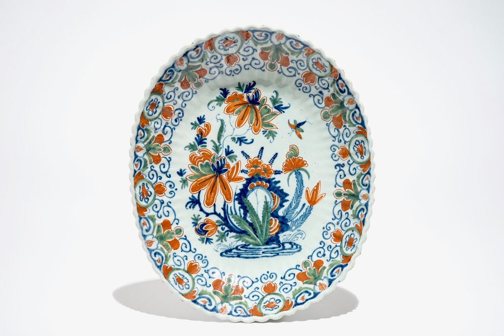 A Dutch Delft cashmire palette gadrooned basin, early 18th C.