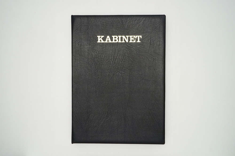 Kabinet, une bo&icirc;te de 12 lithographies, incl. Corneille, Landuyt, Courtin, Wittevrongel, ...