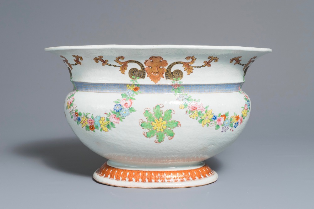 A rare Chinese famille rose 'Pronk'-style wine cooler, Qianlong, ca. 1740