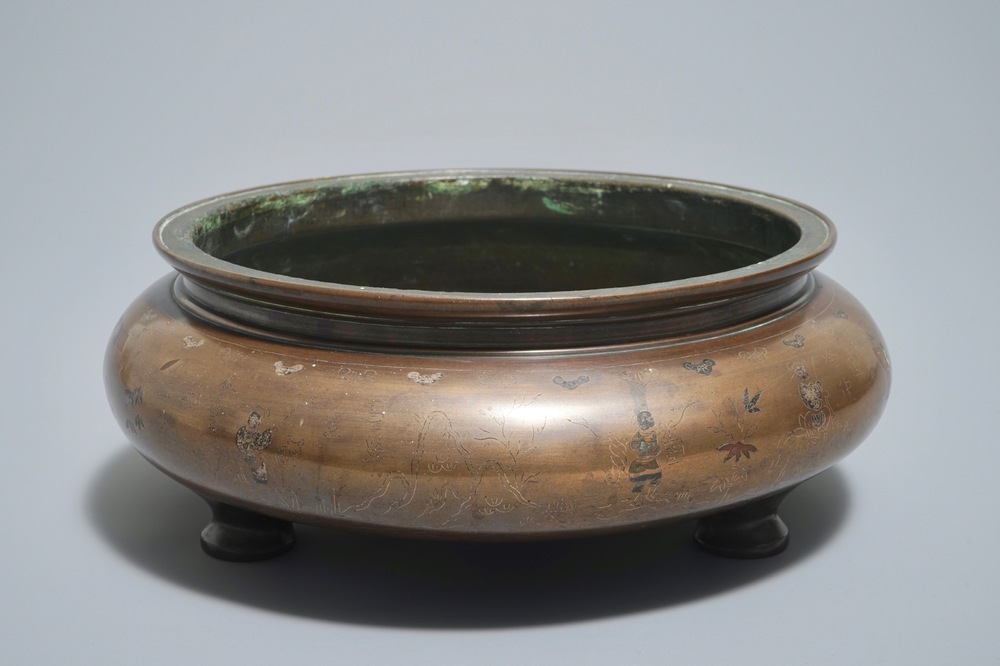 A large Chinese mixed-metal inlaid bronze incense burner, 18/19th C.