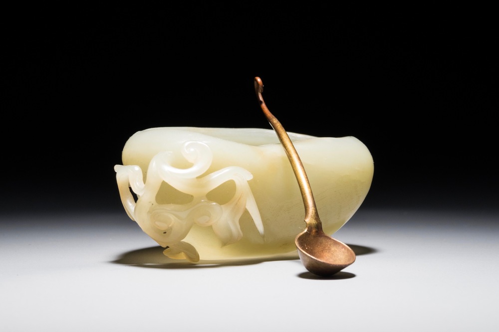 A Chinese jade calligraphy water jar with spoon, 19/20th century