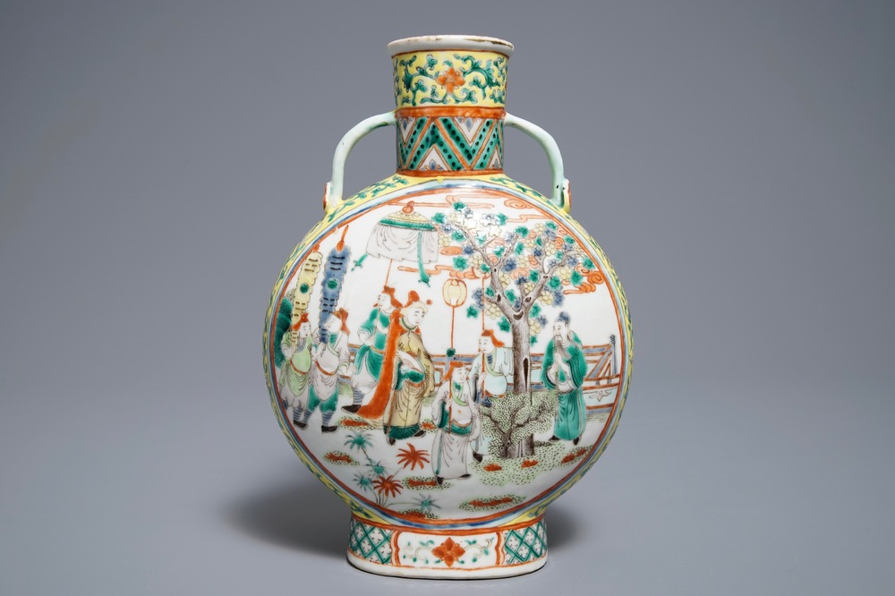 A Chinese famille verte moonflask, Xuande mark, 19th C.